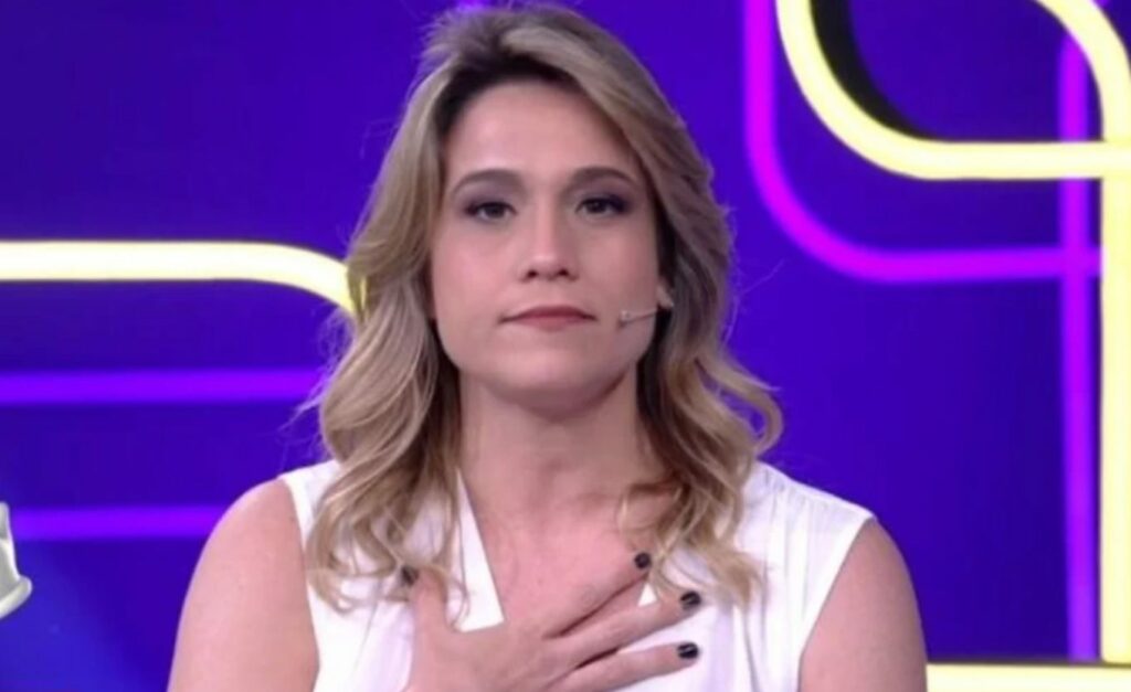 Fernanda Gentil pede emprego para filha de Silvio Santos