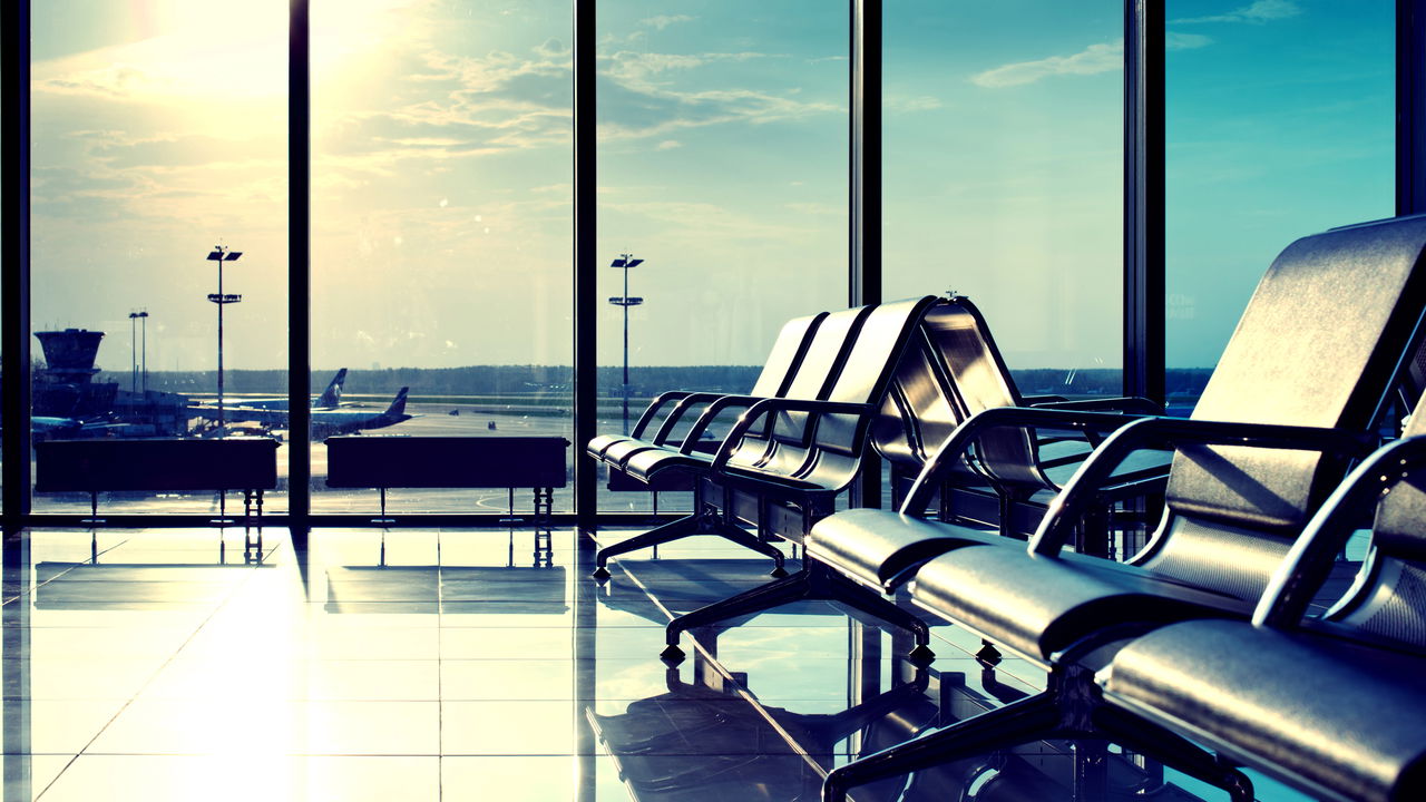 Os 5 melhores serviços para idosos em voos domésticos no Brasil