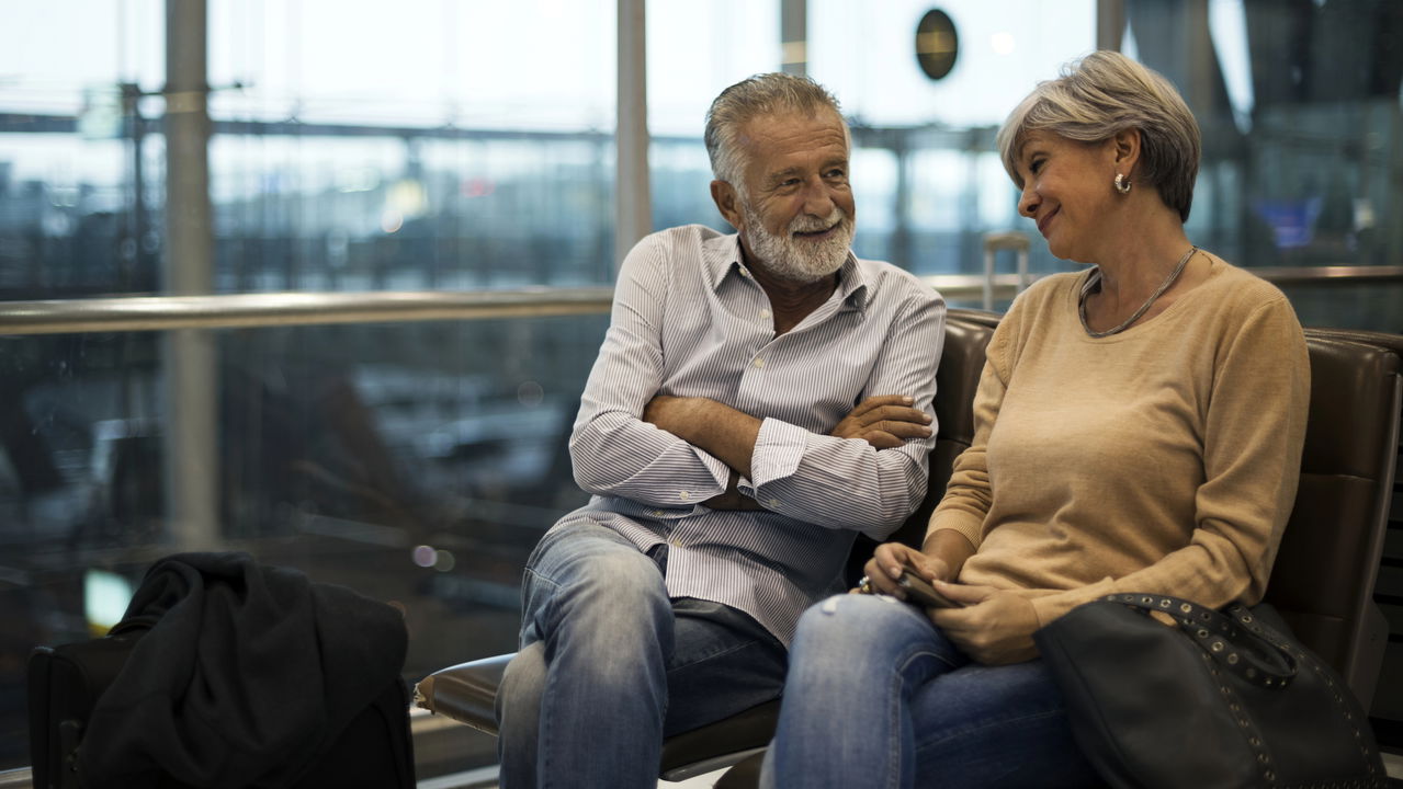 Regras dos aeroportos em 2026 para quem tem mais de 65 anos: Todo o necessário para sua viagem