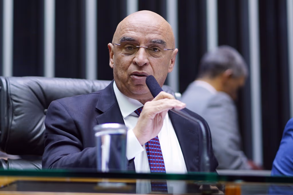 PDT vai votar contra aumento do IOF, diz líder do partido