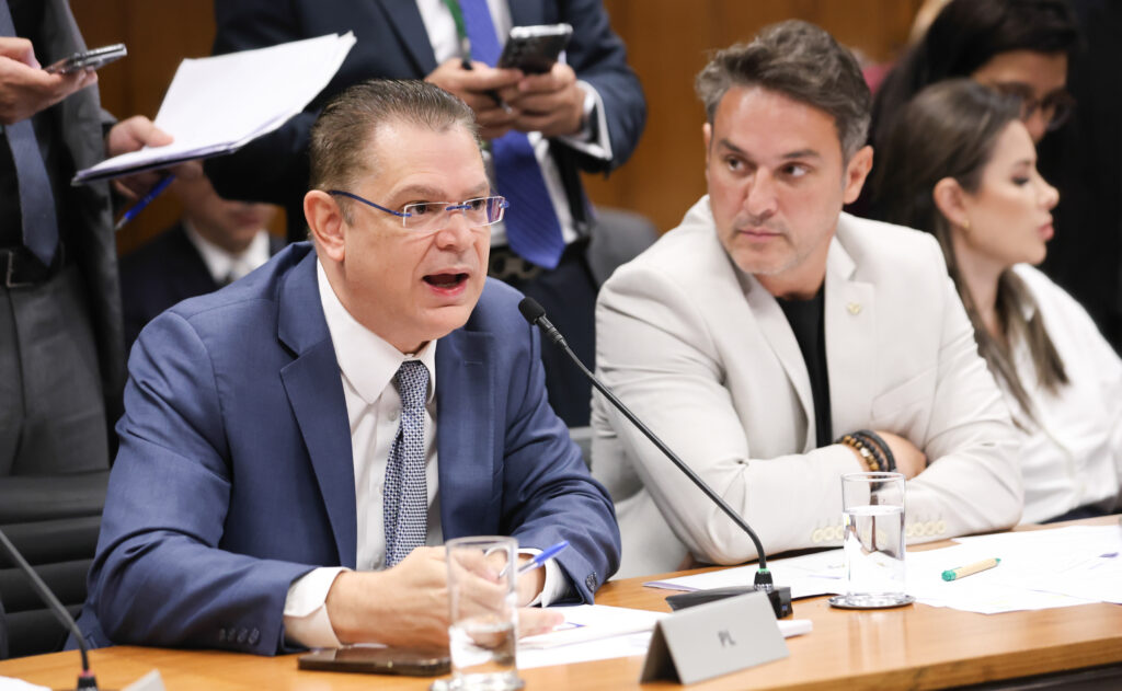 “A primeira grande vitória da anistia”, segundo Sóstenes