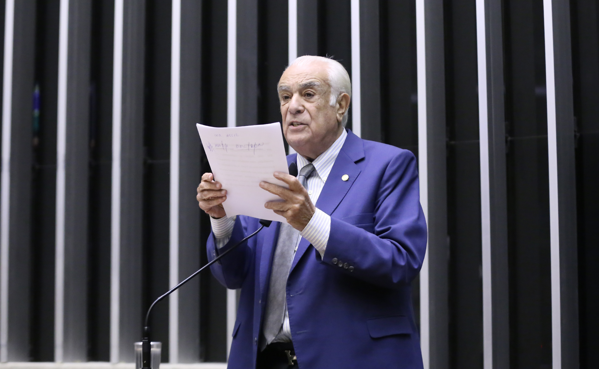 A visita de um deputado do PL a Glauber Braga