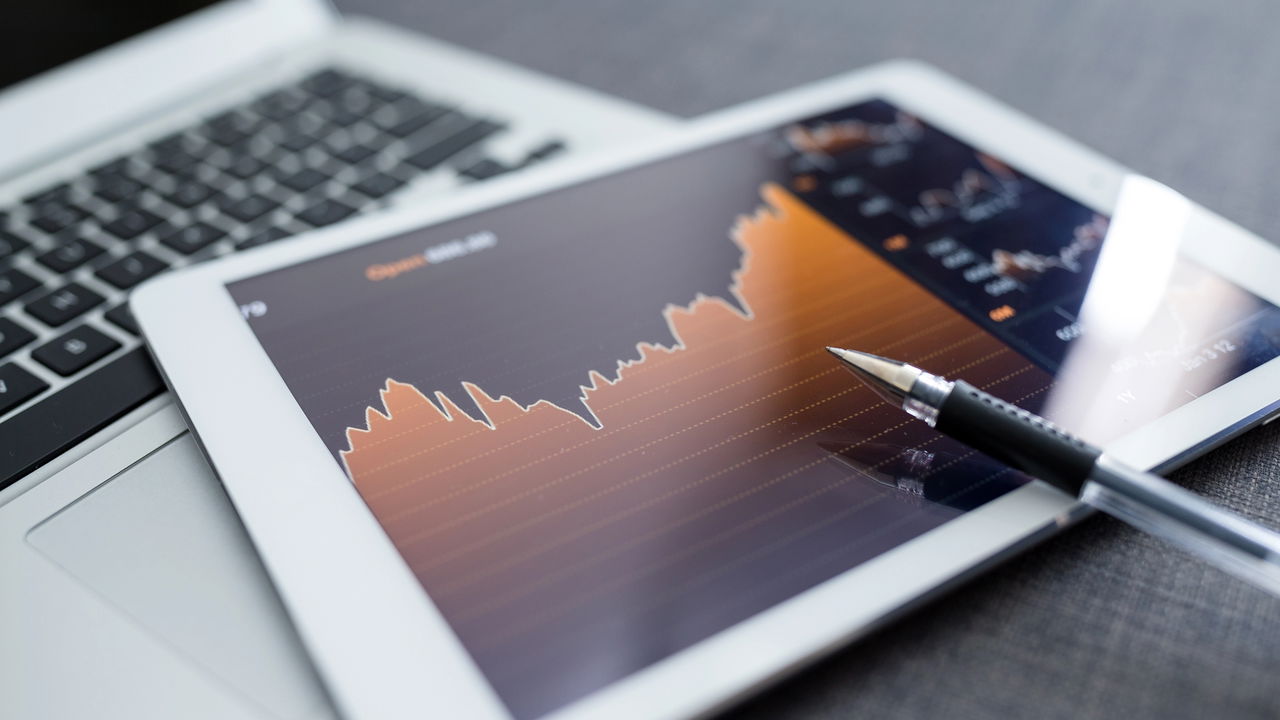 A escolha entre renda fixa e variável pode mudar tudo neste ano