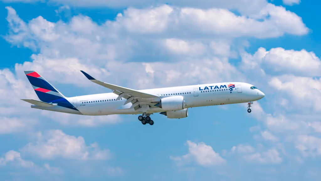 Latam sofre com “Bird Strike” no Aeroporto de Guarulhos