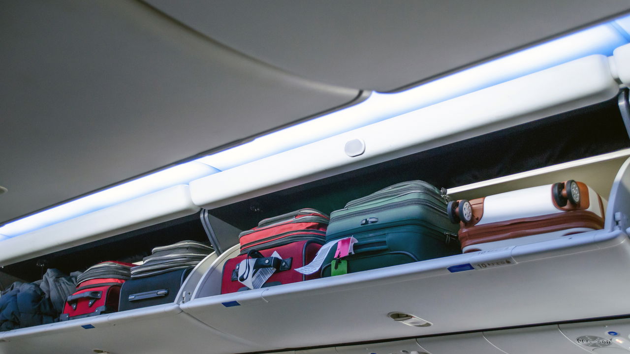 Como evitar ter a mala de mão despachada no portão de embarque