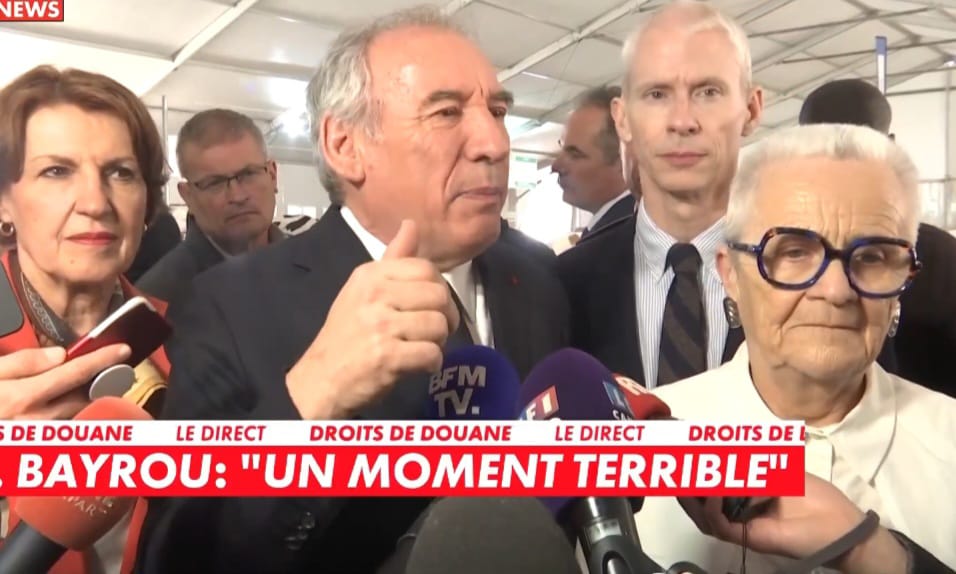 Decisões americanas são “desordenadas, erráticas e perigosas”