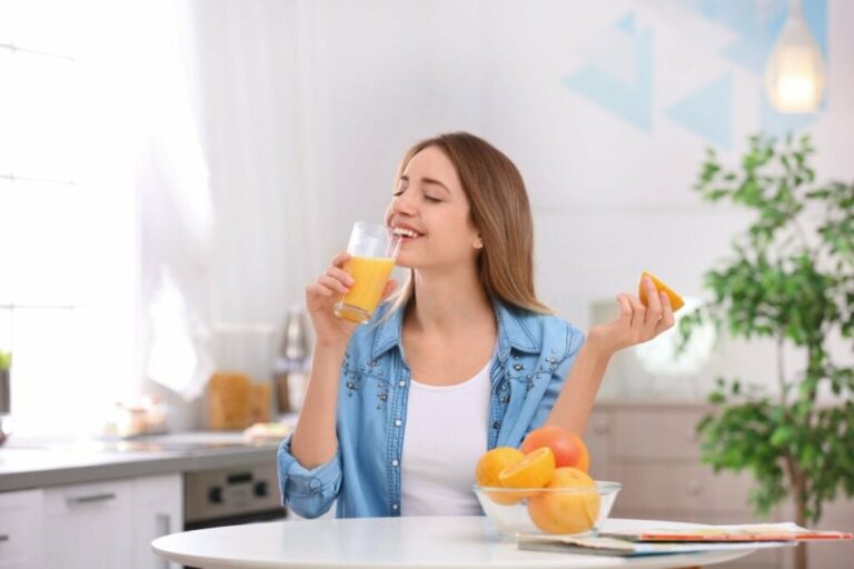 8 nutrientes para manter a pele e o cabelo saudáveis