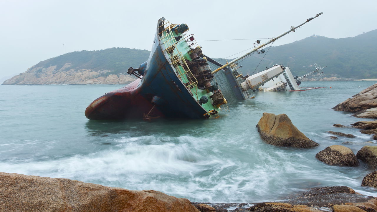 Naufrágio de navio nas Filipinas deixa quatro mortos
