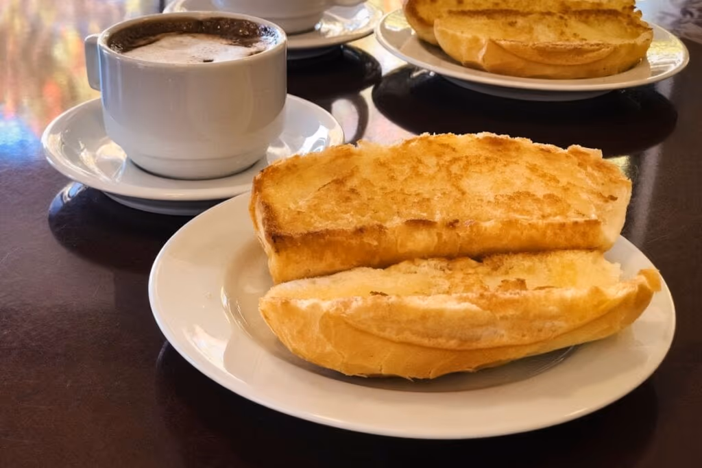 Veja como inserir o pão francês na dieta de forma saudável