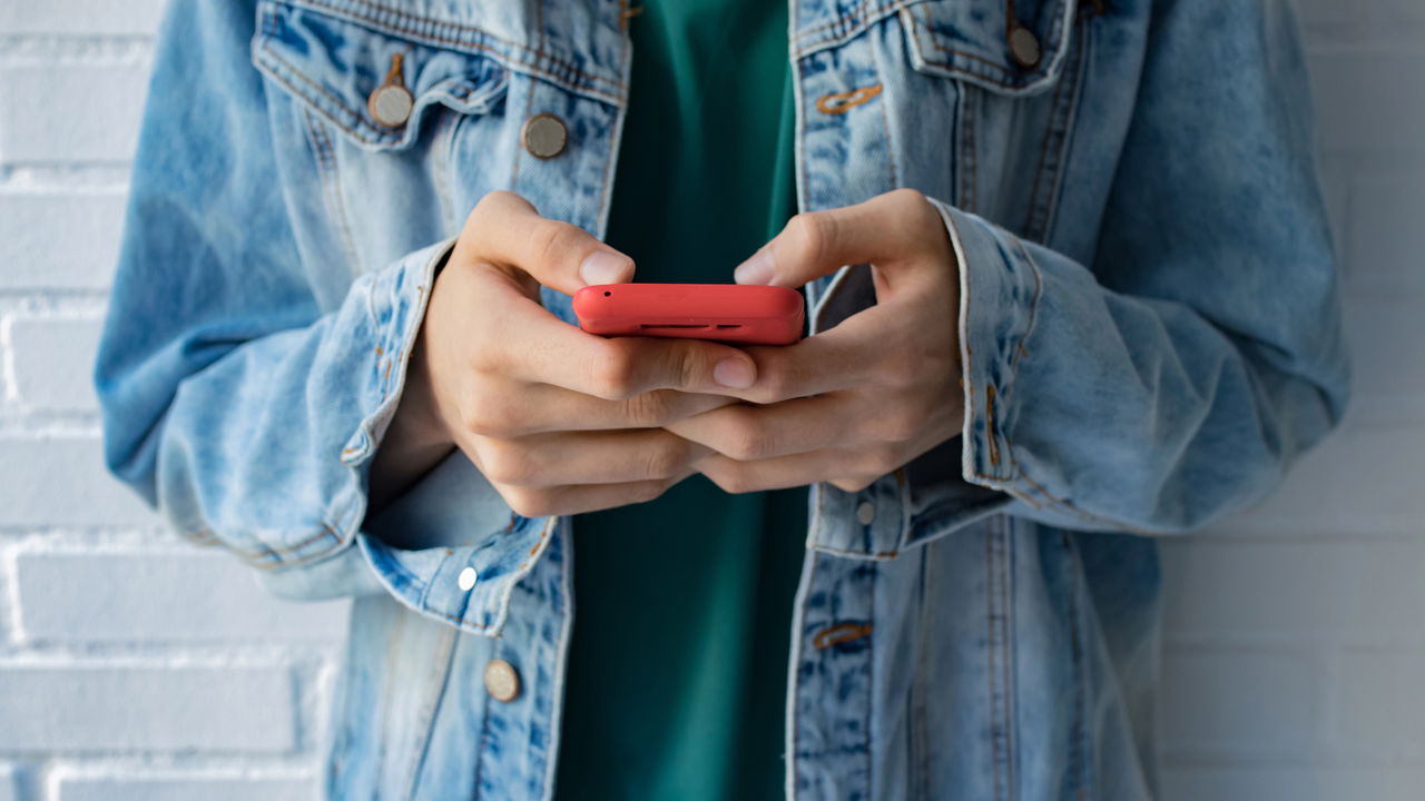 Como vigiar seu filho nas redes sociais com esses 5 aplicativos!