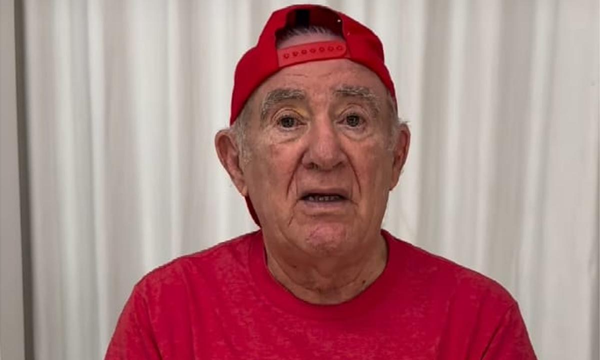 Renato Aragão diz ser vítima de campanha difamatória