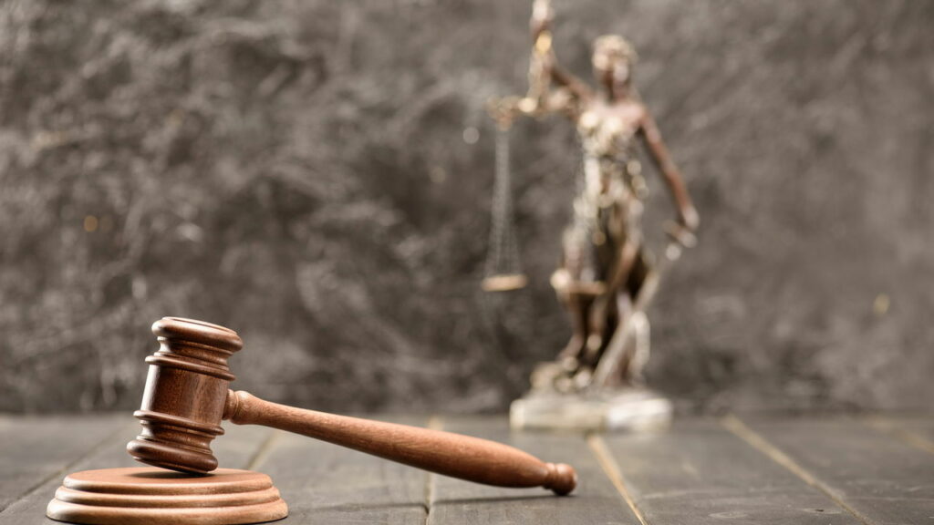 Advogado gerado por IA interrompe audiência em tribunal