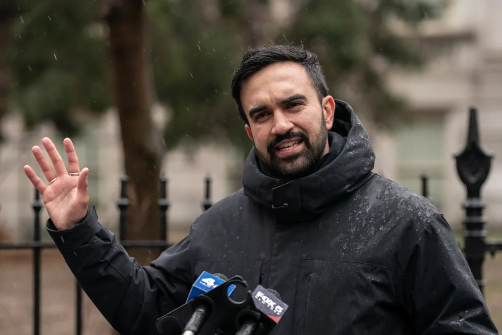 “É bem pior que um socialista”, diz Trump sobre Mamdani