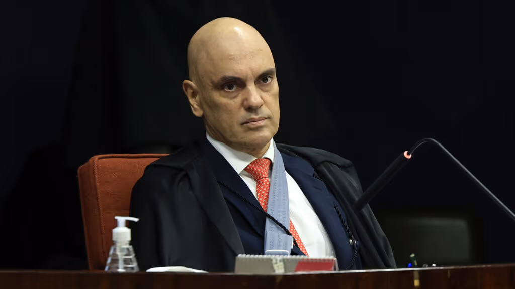 Moraes pede à Meta dados de perfis supostamente usados por Cid