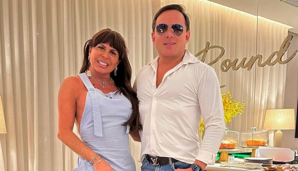 Gretchen move processo polêmico contra Jenny Miranda