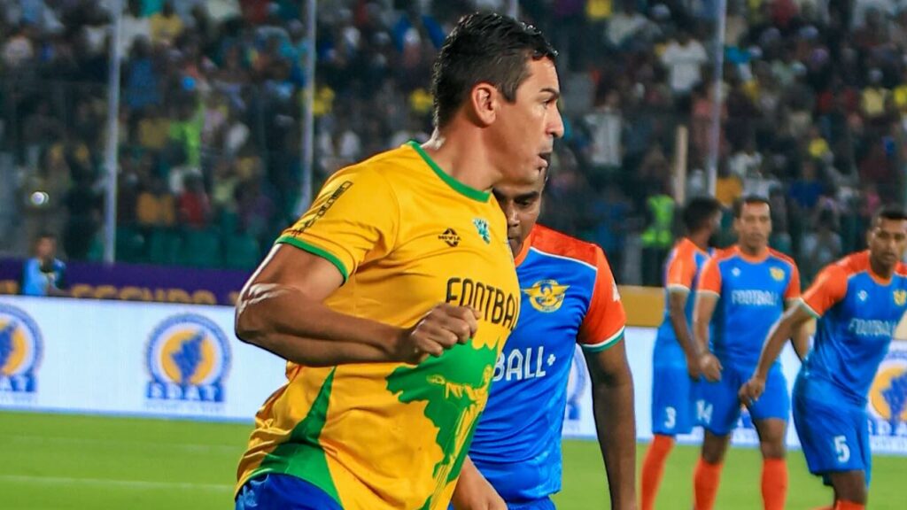 Ex-jogador Lúcio, campeão do mundo, sofre acidente doméstico