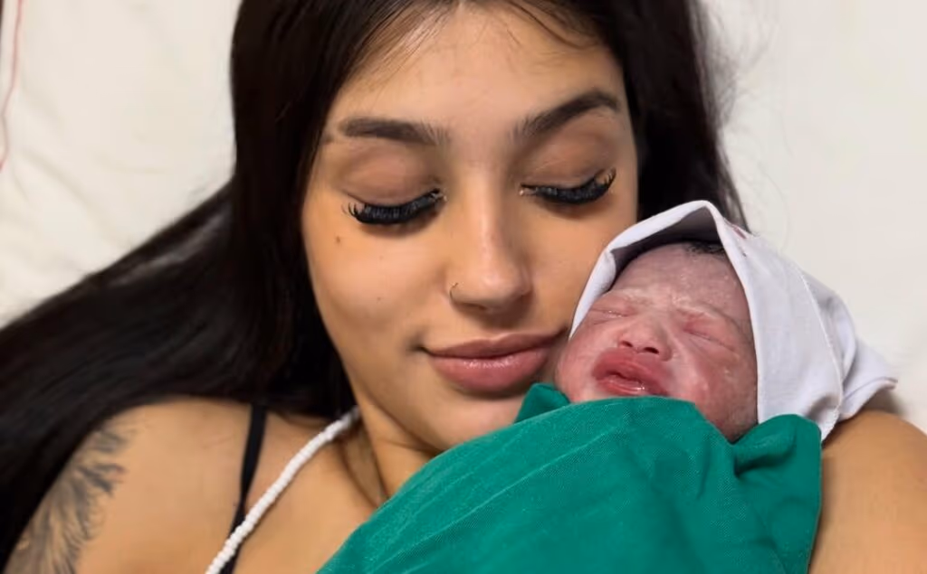 Bia Miranda segue na luta com a filha na UTI