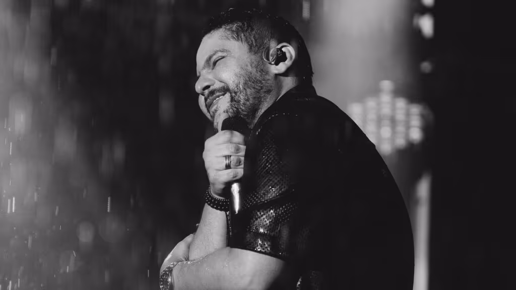Jorge brilha no palco sem Mateus