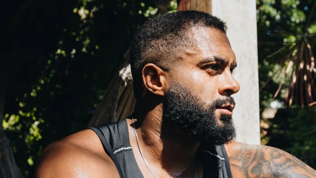 Baco Exu do Blues detona Virginia Fonseca ao vivo