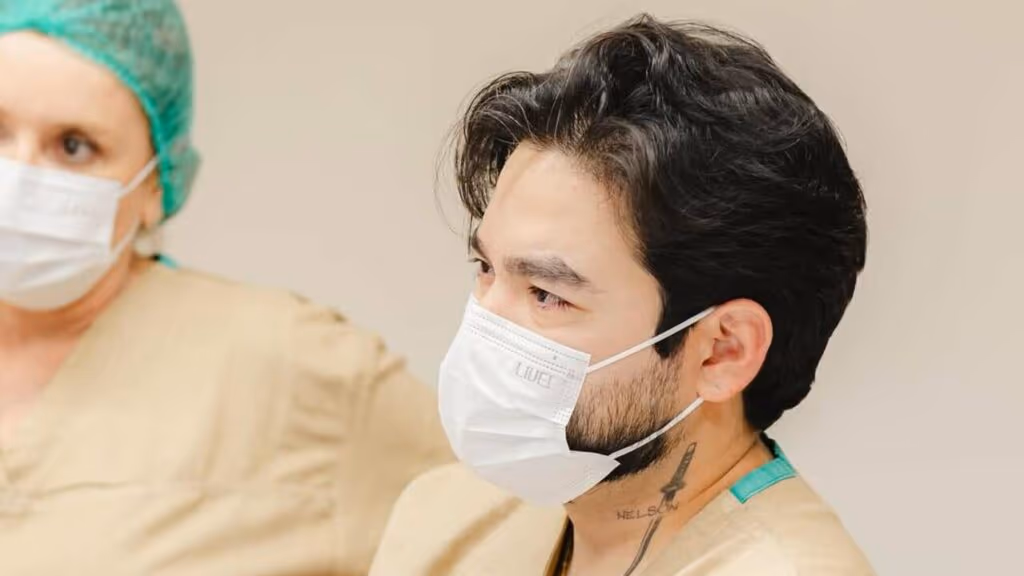 Yudi Tamashiro e Mila Braga celebram nascimento do primeiro filho