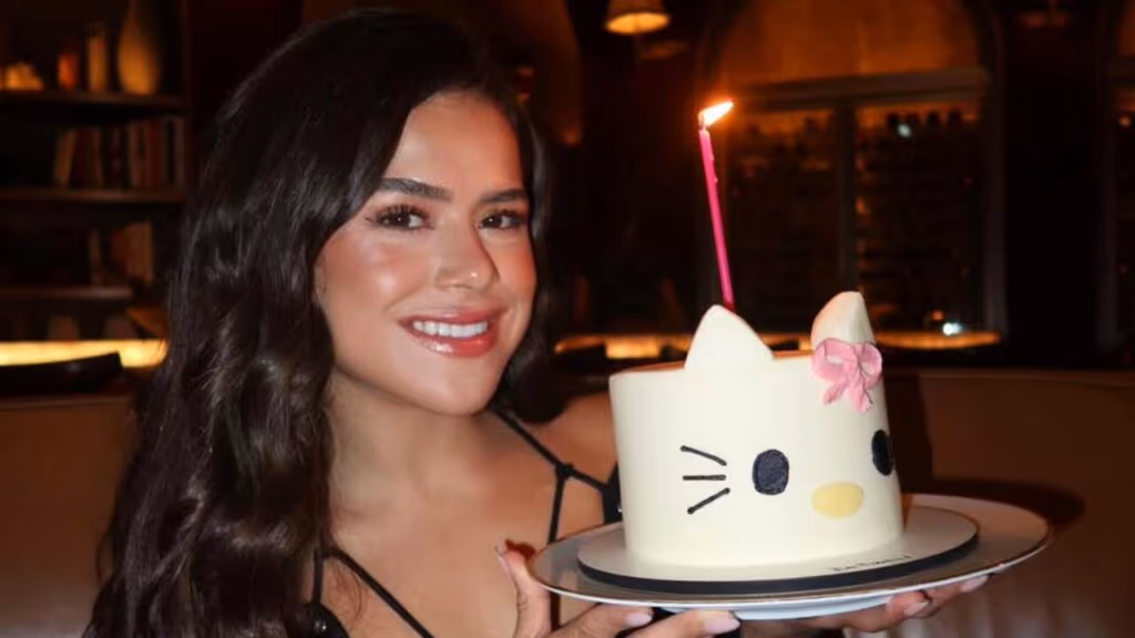 Maisa Silva comemora 23 anos em celebração com amigos