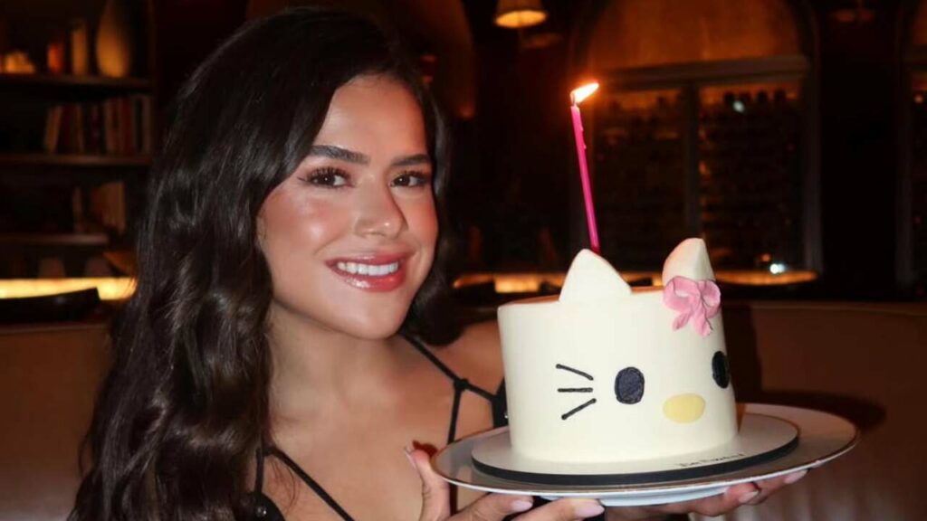 Maisa Silva comemora 23 anos em celebração com amigos