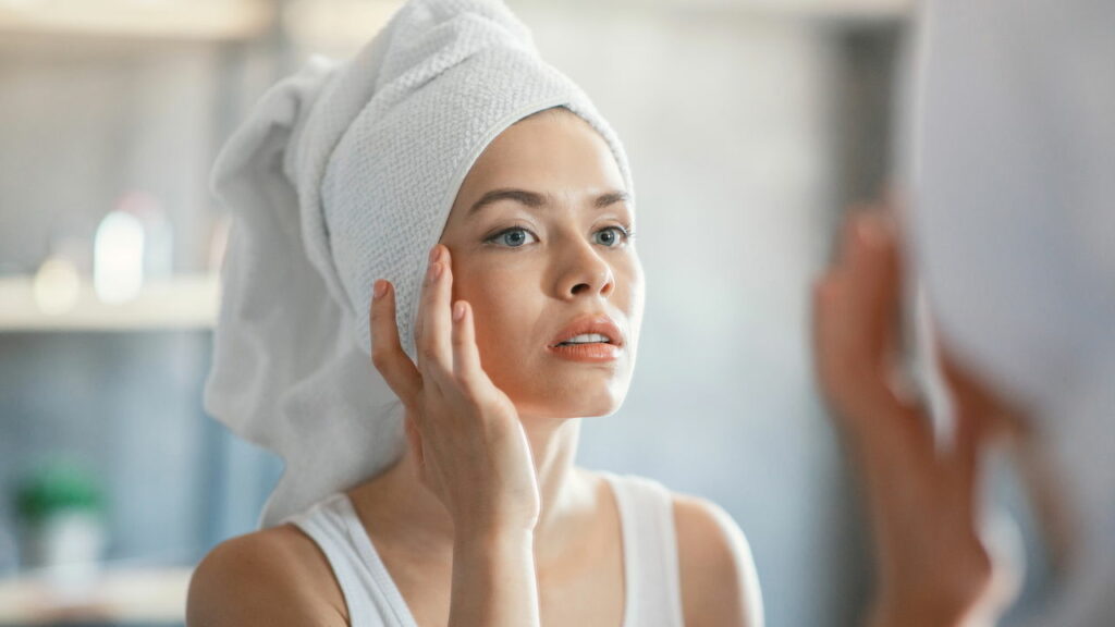 5 produtos naturais que deixam a pele radiante sem gastar muito