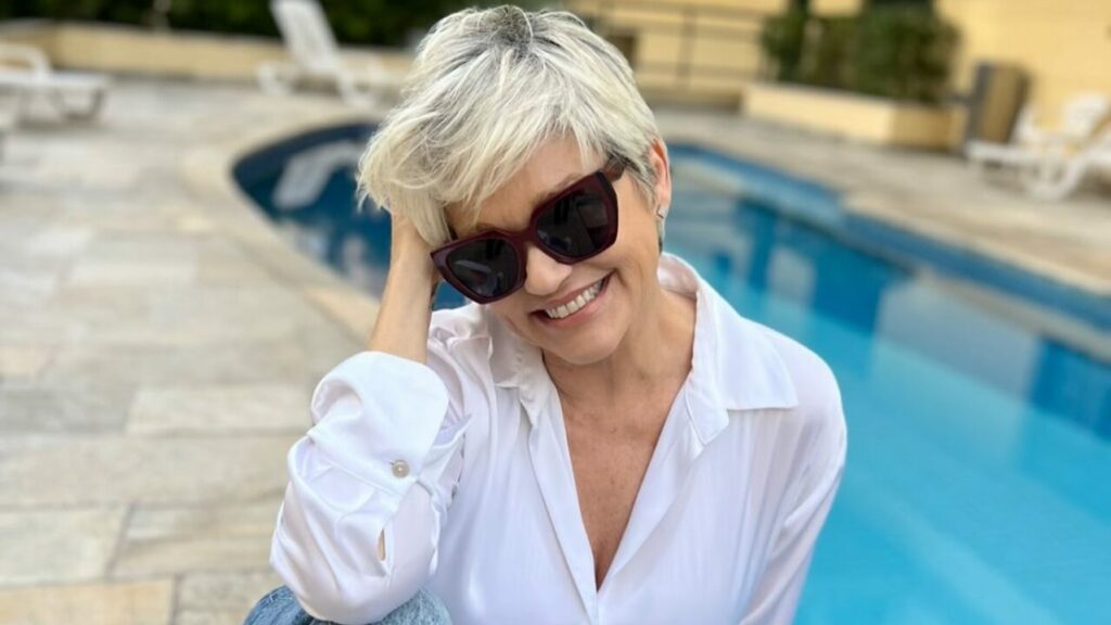 Apresentadora Andréa Nóbrega compartilha atualizações após cirurgia