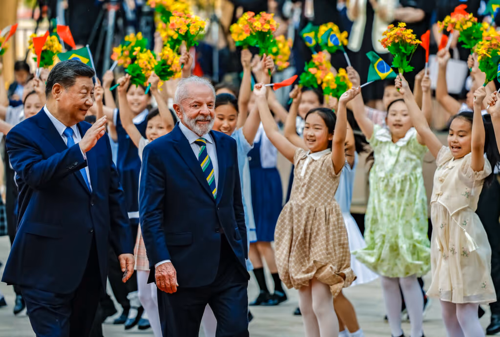 Lula toma o lado da China na guerra tarifária