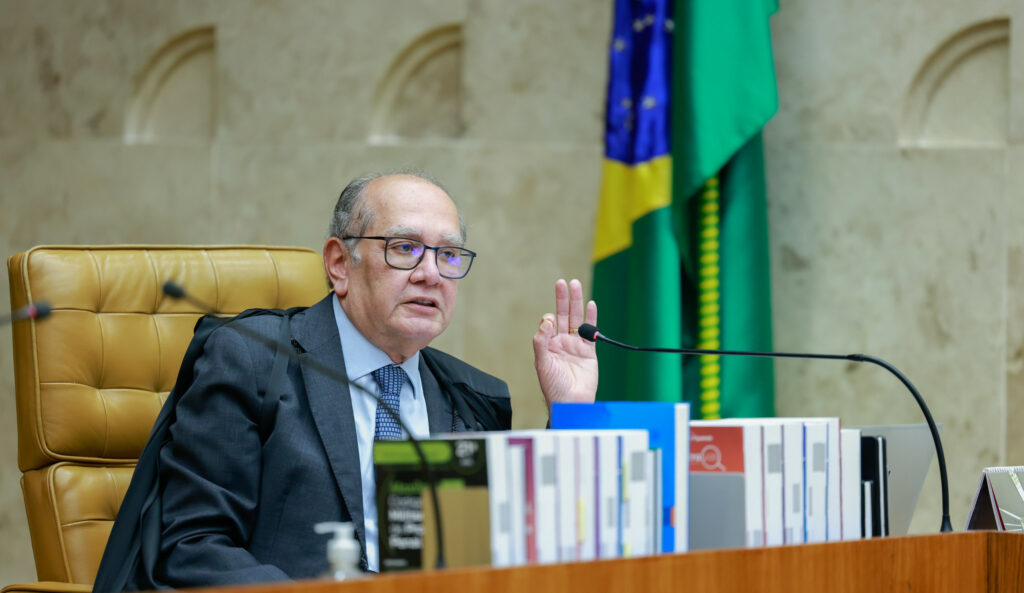 Gilmar fala em “resistência democrática” no Brasil