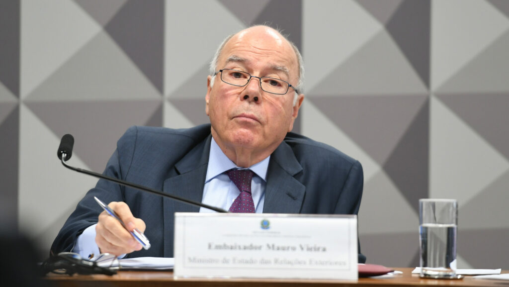 Mauro Vieira desmente Lula sobre convite a autoridade chinesa