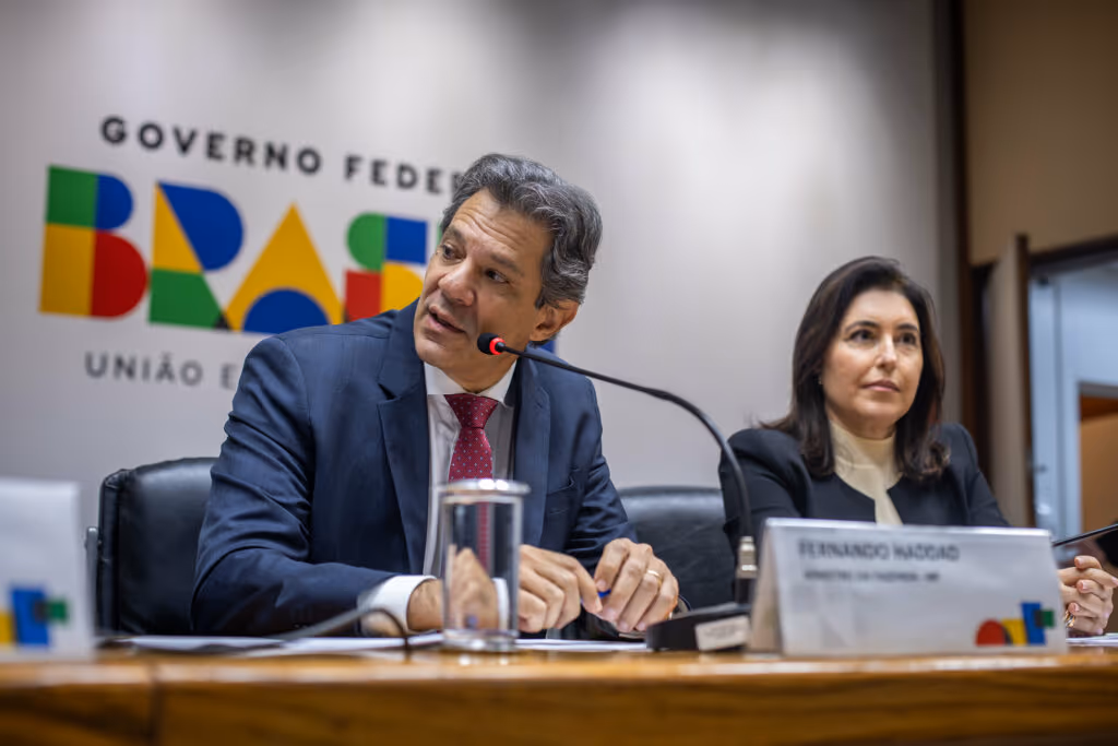 Desnorteado, governo Lula recua em parte do aumento do IOF
