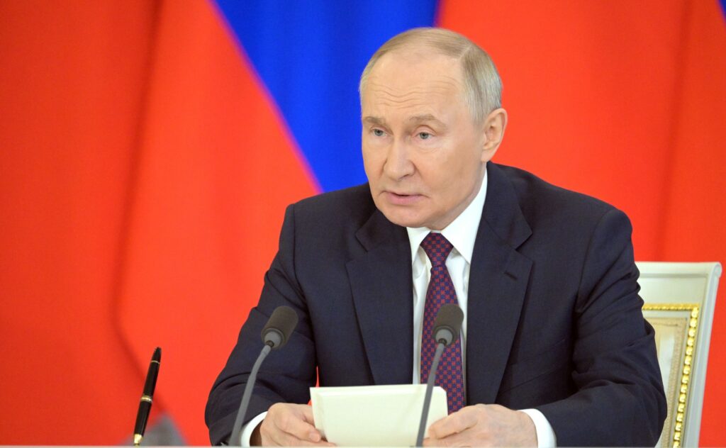 “Negociar com Putin é inútil: ele está em guerra total com o Ocidente”