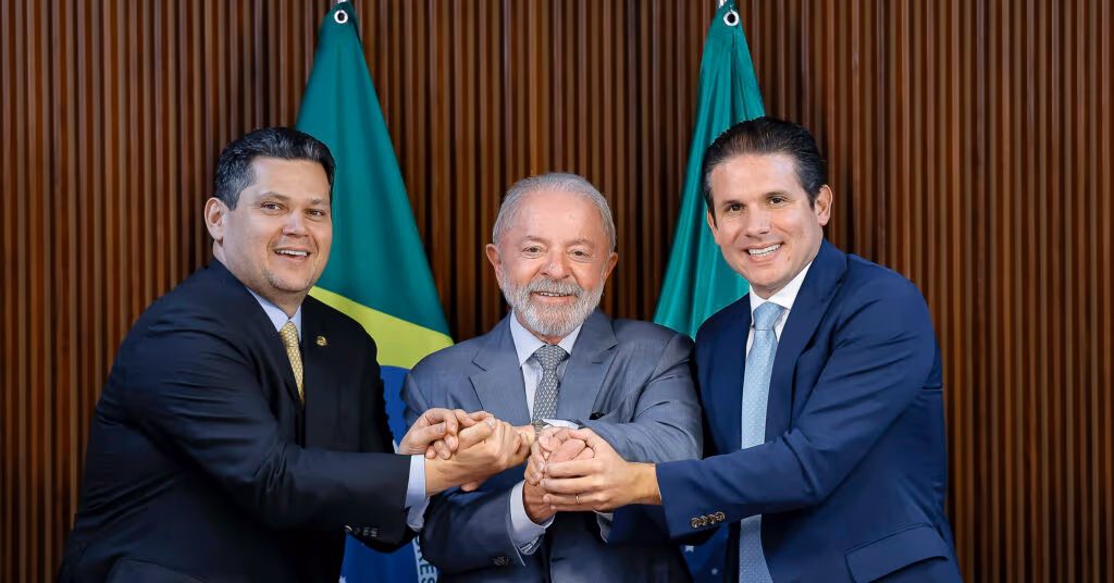 Plot Twist em CPMI do INSS é derrota de Lula, Motta e Alcolumbre