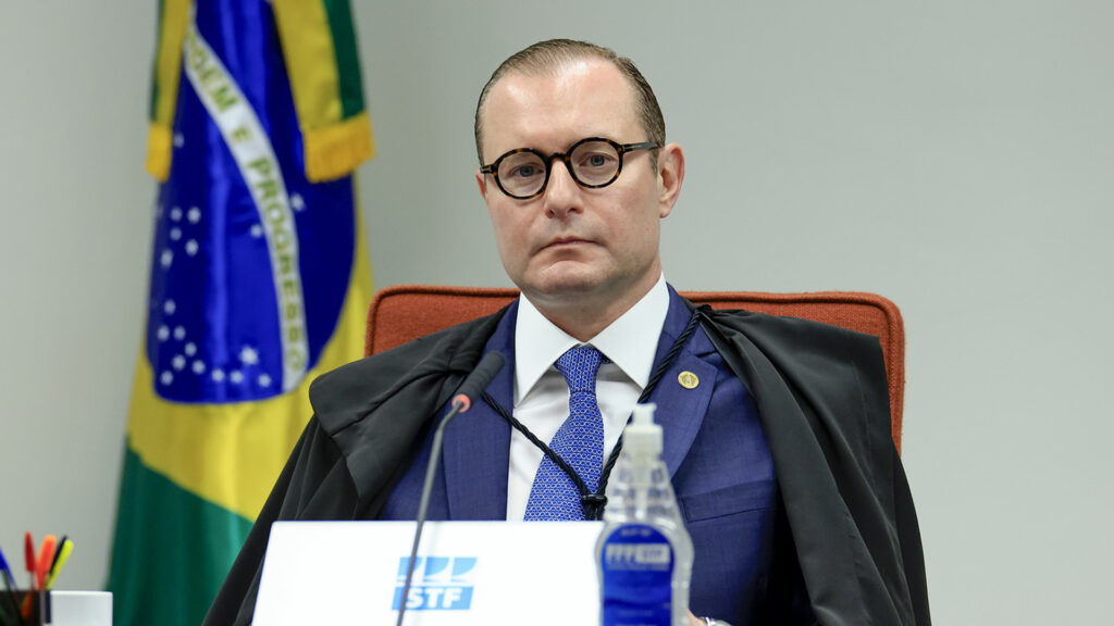 Zanin convoca sessão virtual do STF para referendar decisão contra Bolsonaro