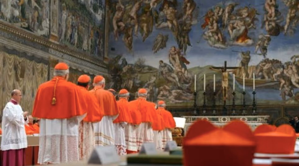 Crusoé: Fissuras na Igreja e incertezas em torno do Conclave