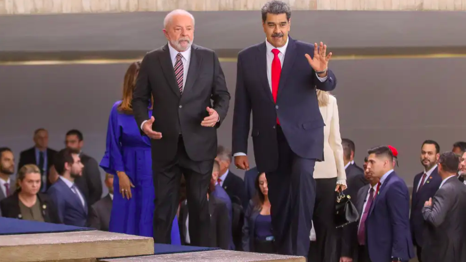 Crusoé: Resgate sob as barbas de Lula