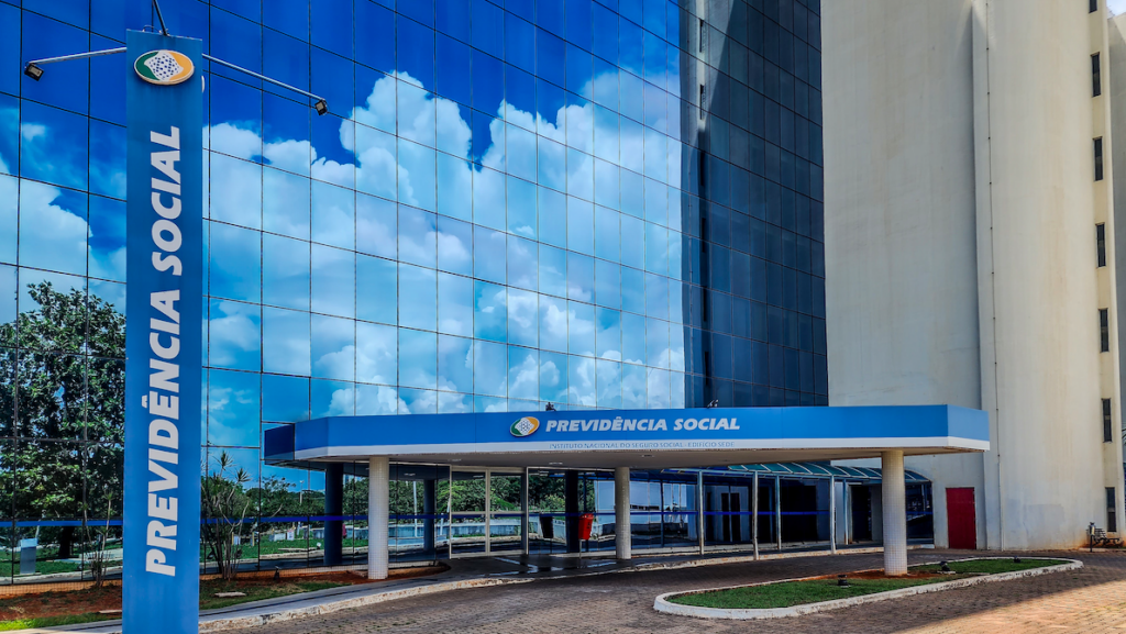 “É essencial que a CPI dos Aposentados seja instalada”