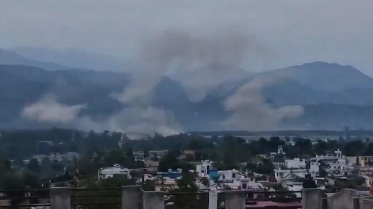 Índia e Paquistão intensificam confronto com lançamento de mísseis