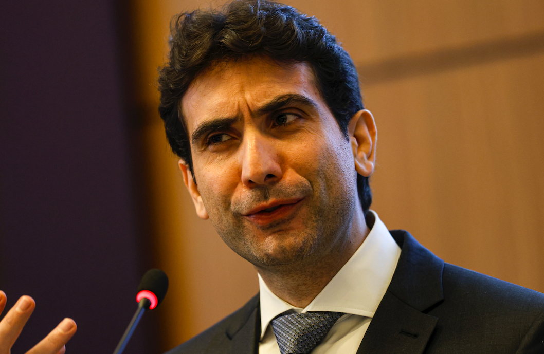 Crusoé: Um pedido (repetido) do Copom ao governo Lula