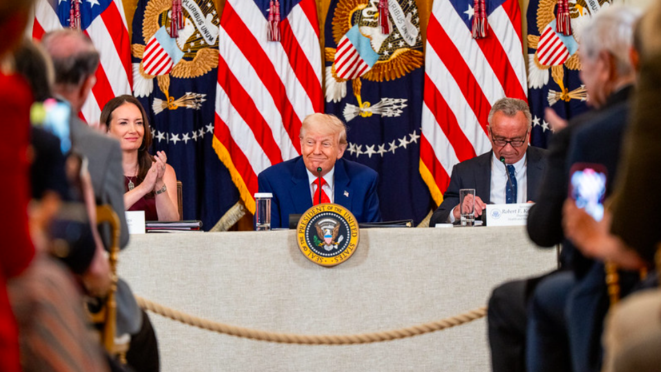 Crusoé: Trump admite que não manda em Putin
