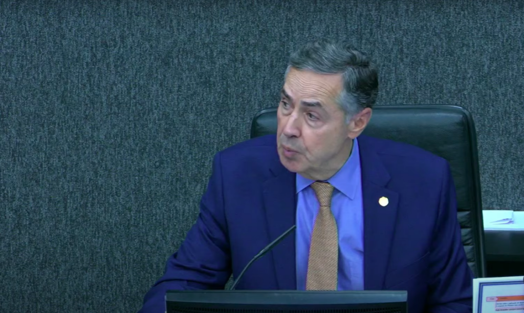 Barroso se defende das críticas de quem “precisa vender jornal”