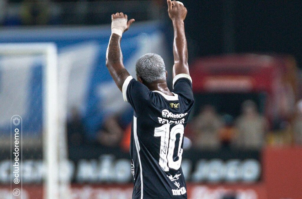 Estado do jogador do Remo é grave e não tem prazo para deixar a UTI