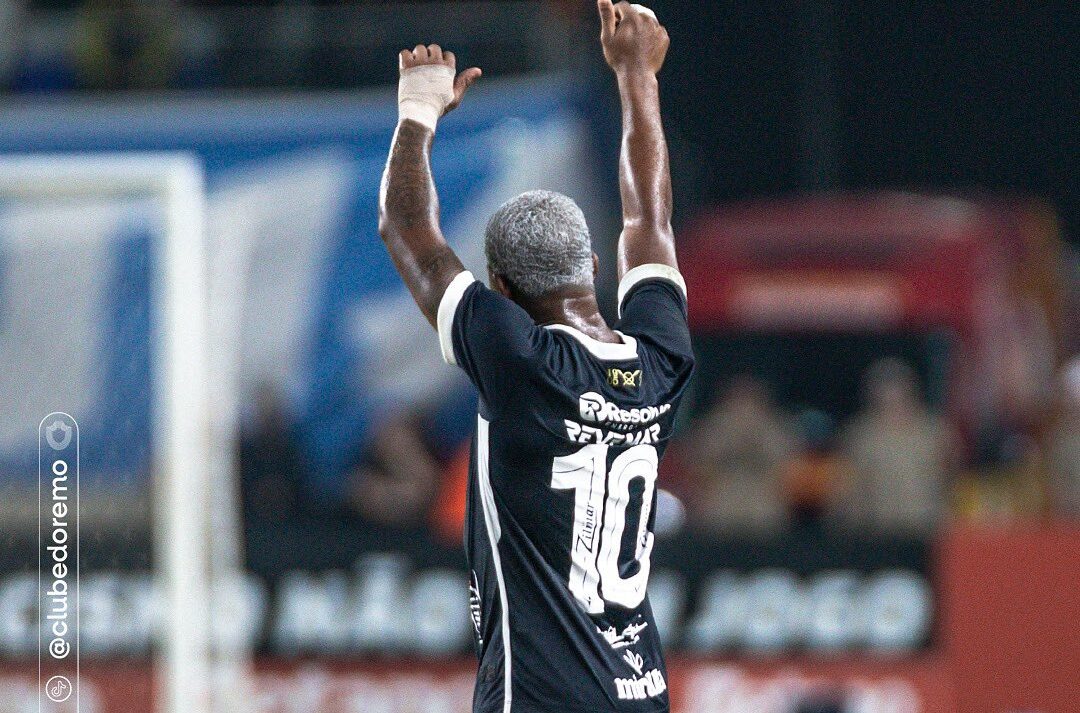 Estado do jogador do Remo é grave e não tem prazo para deixar a UTI