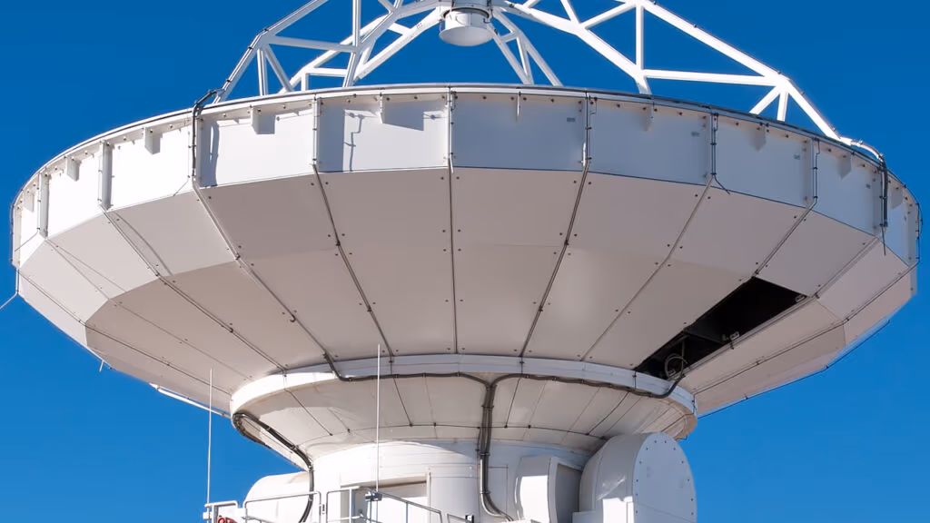 Telescópio captura galáxias em confronto no espaço