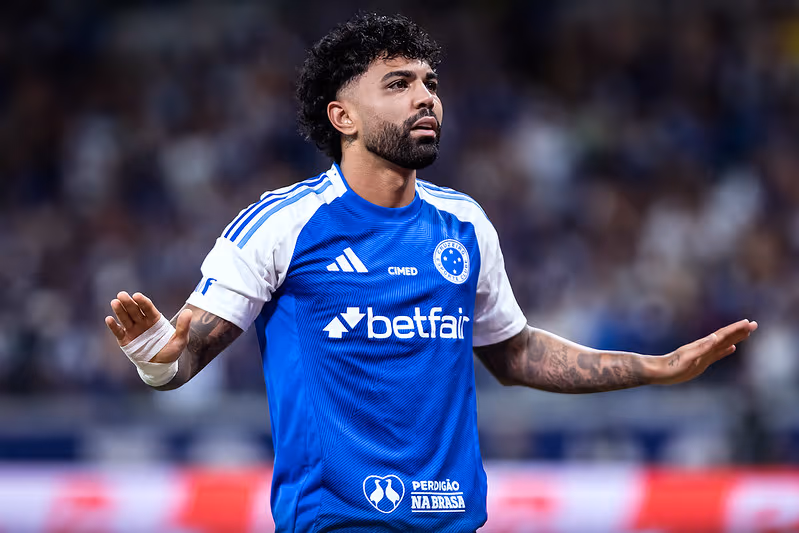 Gabigol faz alerta após ser vítima de tentativa de golpe digital