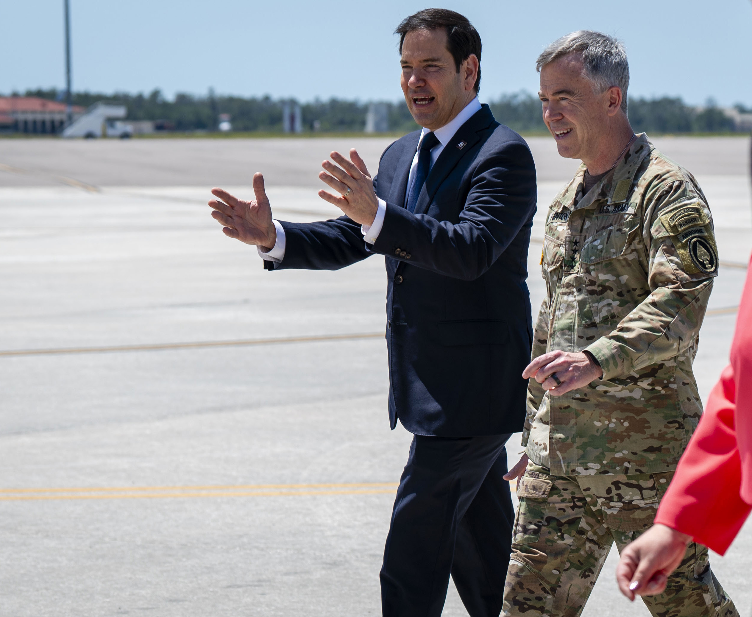 Crusoé: Rubio defende AfD após ser considerada de extrema-direita