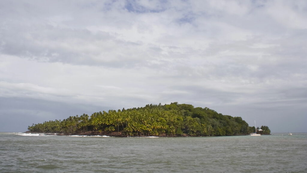 Ilha gigante reaparece no Atlântico e pode ser brasileira, segundo cientistas