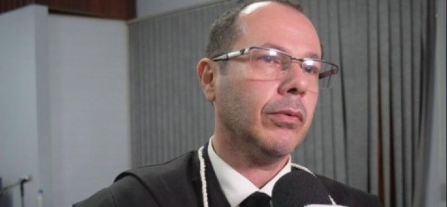 Operação da PF mira juiz afastado por venda de sentenças