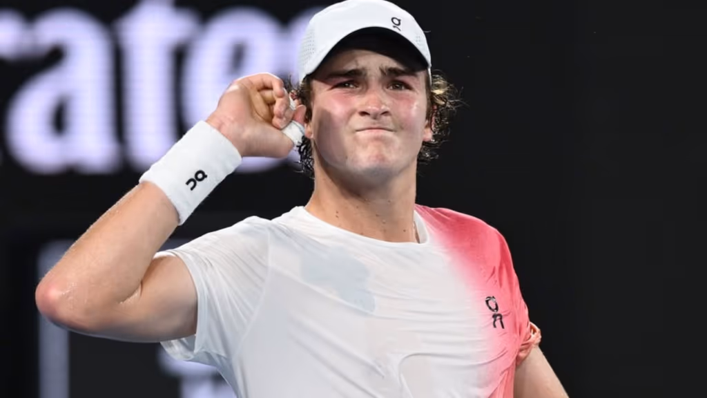 João Fonseca ganha seu 1° título com ATP 500 da Basileia.  Brasileiro leva premiação milionária